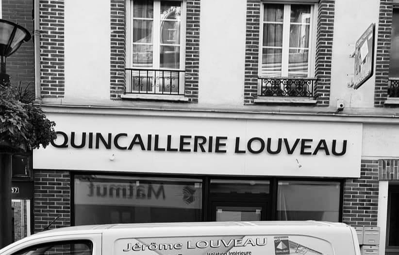 Ancienne boutique quincaillerie louveau 