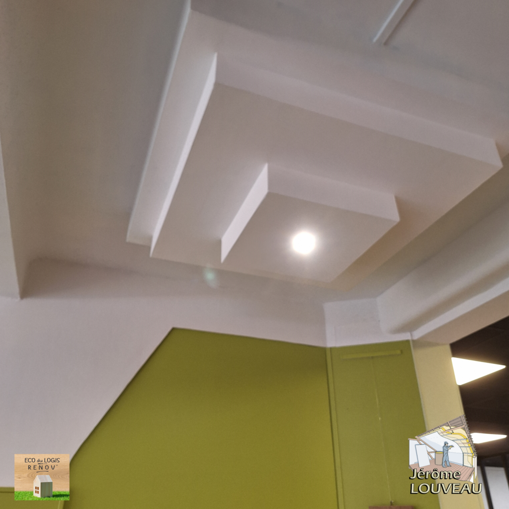 Création faux plafond suspendu pour commerce à Vimoutiers dans l'Orne
